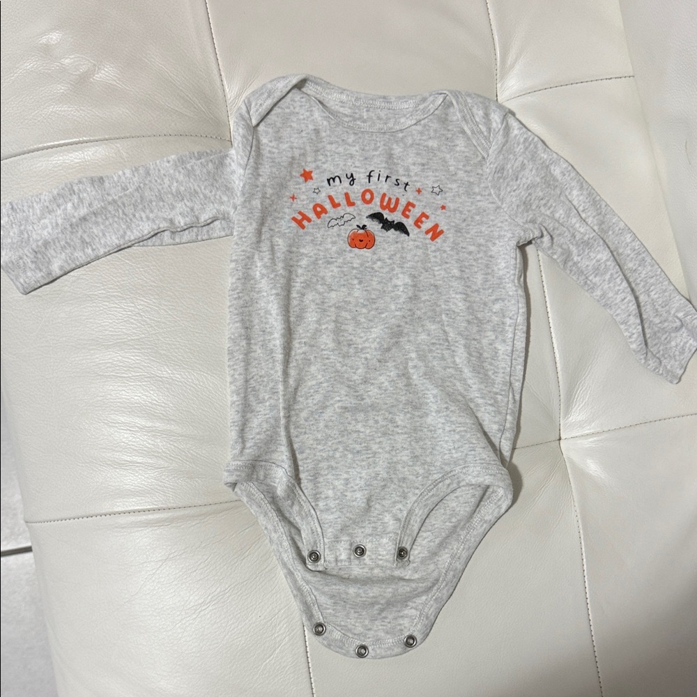 Carter's Gray Halloween Bodysuit with Pumpkin Design